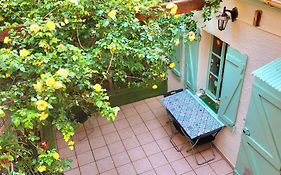 2P. Jardin Calme Centre-Ville